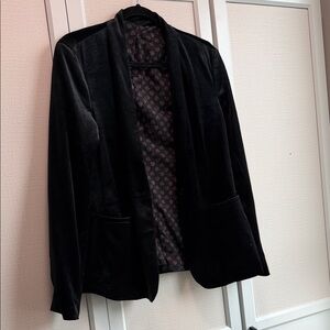 Elegant Black Faux Velvet Women's Jacket (with stretch)